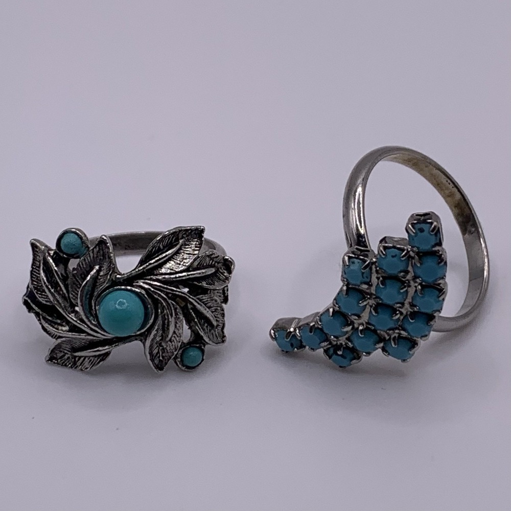 Lot of Two Southwest Style Rings Silver Tone Turquoise Color Stones Size 8 Adj